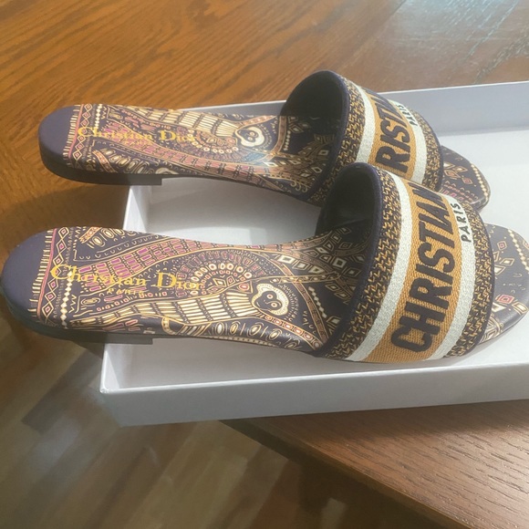 SOLD Christian Dior D-Way Animal Slide - Picture 3 of 6